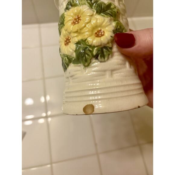 Vintage Geo Z. Lefton Large Salt And‎ Pepper Shakers Daisy Basket Weave Cottage - Picture 3 of 5